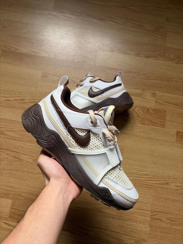 Nike travis scott zoom field jack light chocolate
