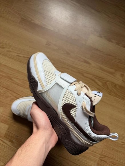 Nike travis scott zoom field jack light chocolate