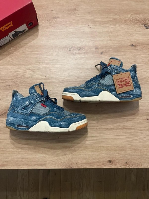 Nike Air Jordan IV 4 Levi's denim bleu taille 42