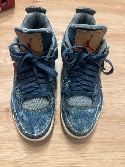 Nike Air Jordan IV 4 Levi's denim bleu taille 42