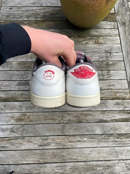 Travis Scott Jordan 1 Low reverse Mocha