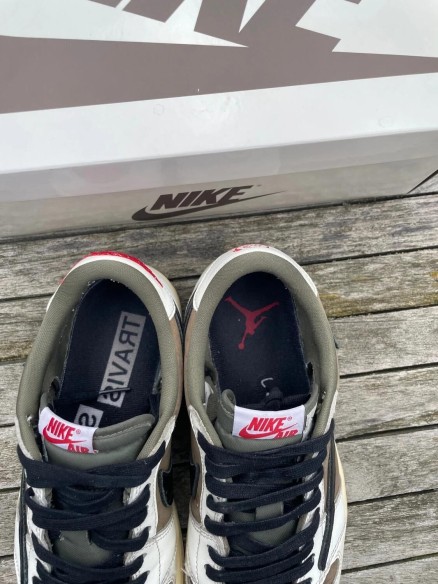 Nike Air Jordan 1 Low Travis Scott Medium Olive