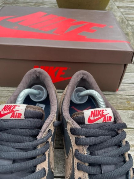 Jordan 1 retro low travis scott mocha