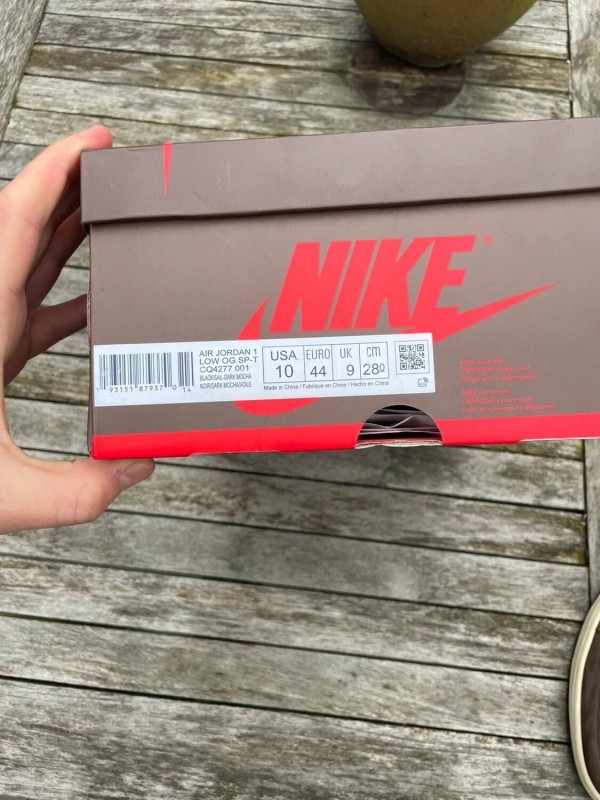 Jordan 1 retro low travis scott mocha 2