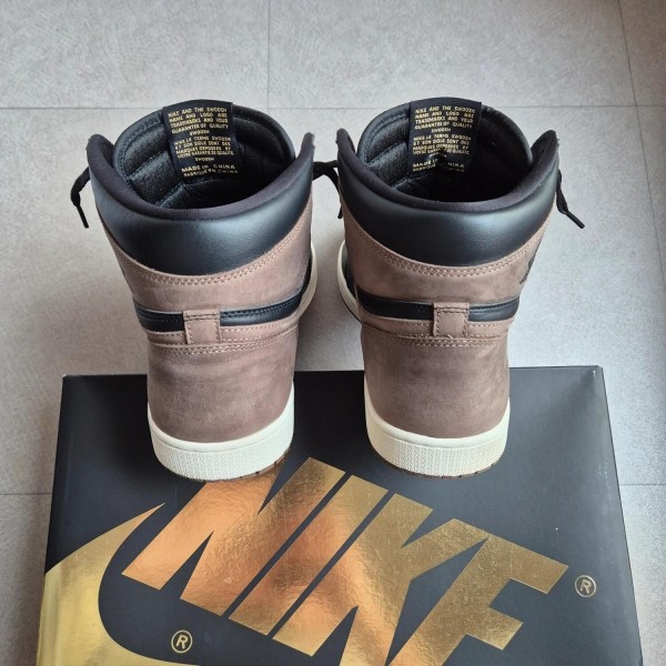 Jordan 1 High "Palomino"