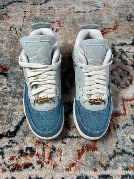 Air Jordan 4 Denim worn blue