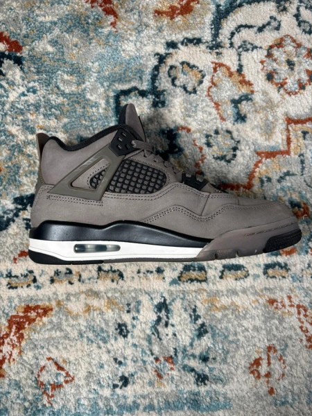 Air Jordan 4 Retro Cave Stone