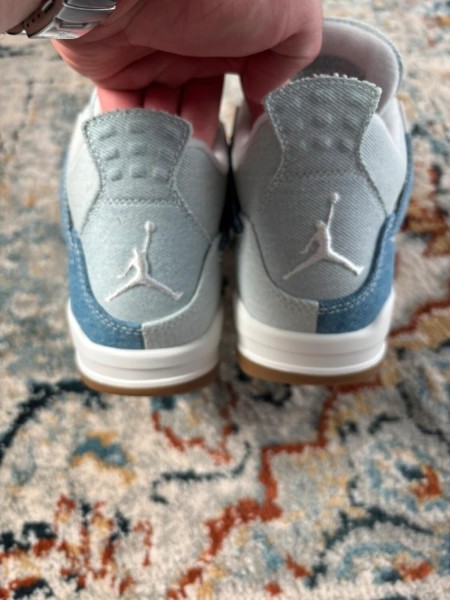 Air Jordan 4 Denim worn blue