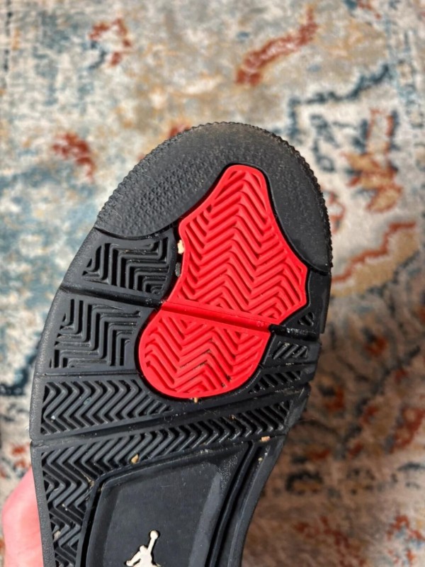 Air Jordan 4 Retro Red Thunder 2