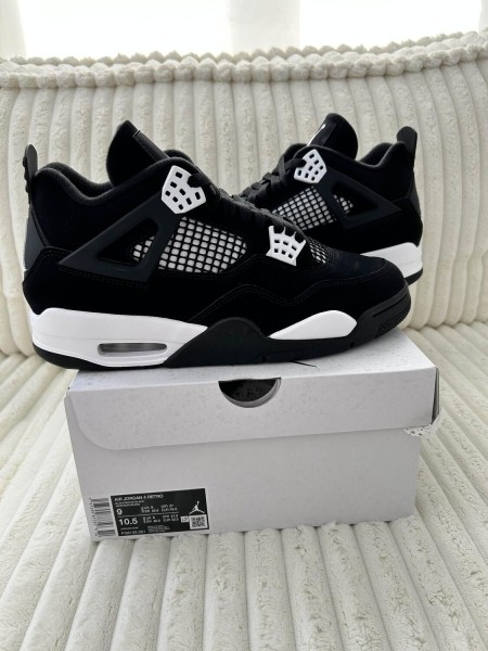 jordan 4 White thunder
