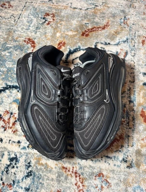 Nike Air Max 98 Supreme