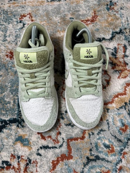 Nike dunk low fleece green