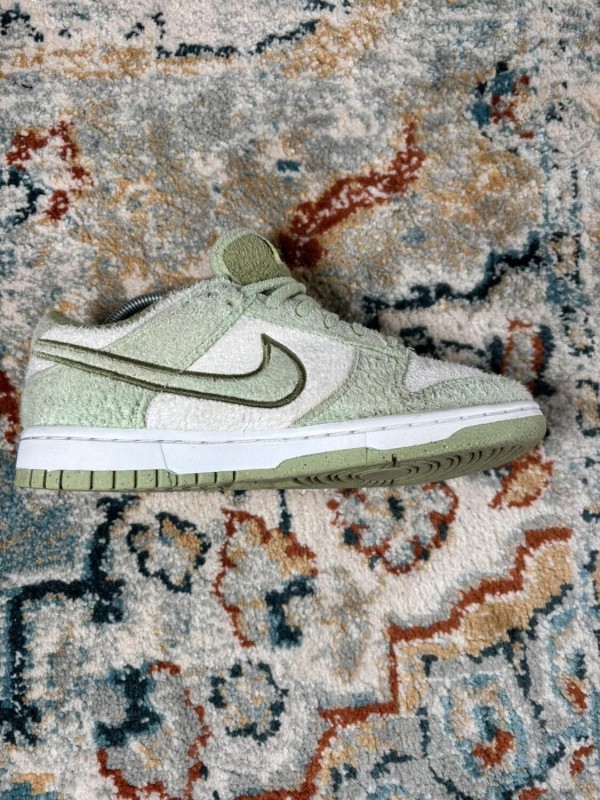 Nike dunk low fleece green 2