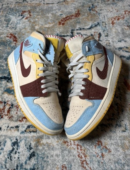 Air Jordan 1 Maison Chateau Rouge
