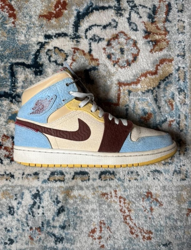 Air Jordan 1 Maison Chateau Rouge 2