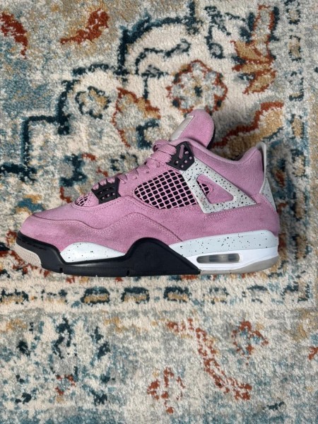 Air Jordan 4 Orchid
