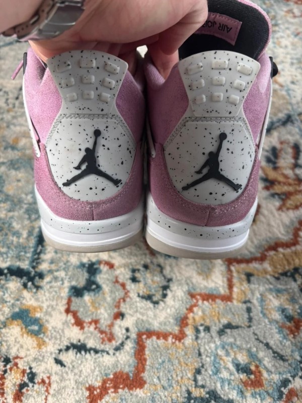 Air Jordan 4 Orchid 2