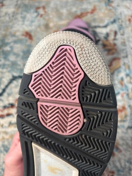 Air Jordan 4 Orchid