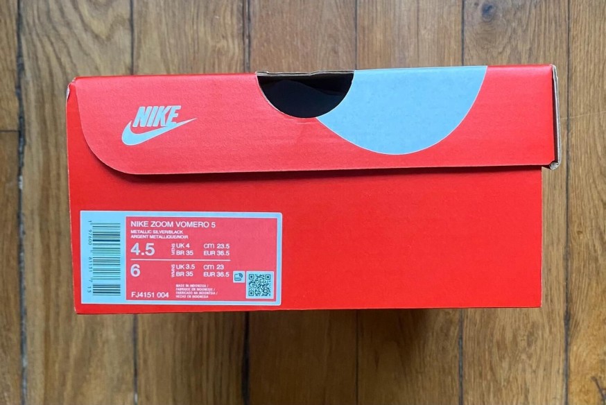 Nike zoom vomero 5 metallic silver black 36,5