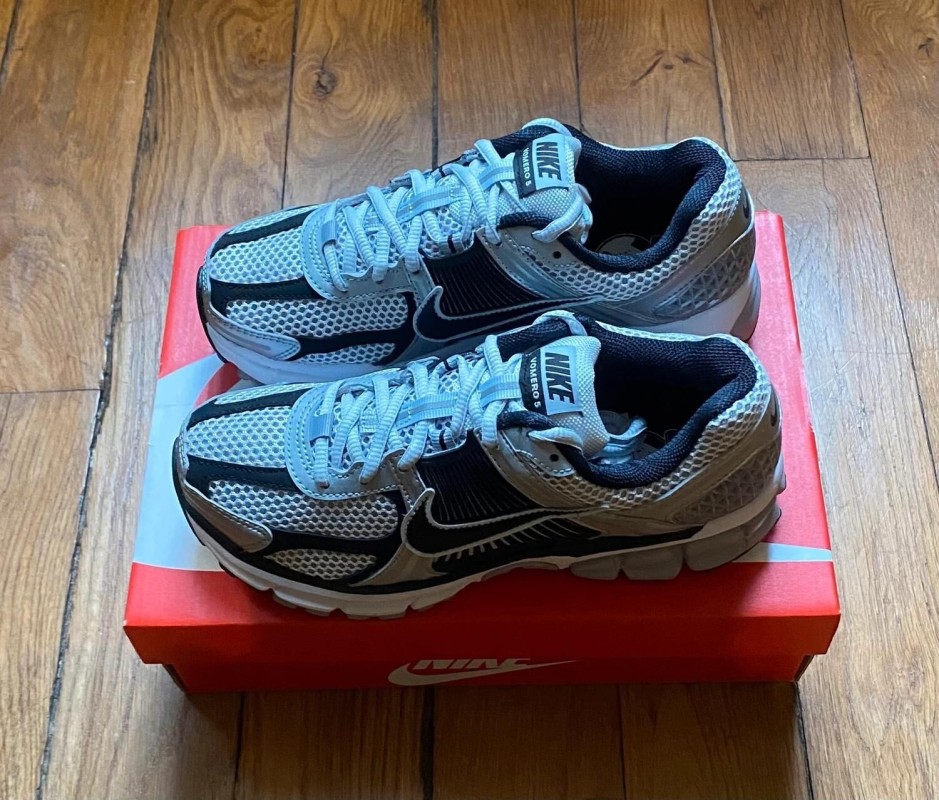 Nike zoom vomero 5 metallic silver black 36,5 2