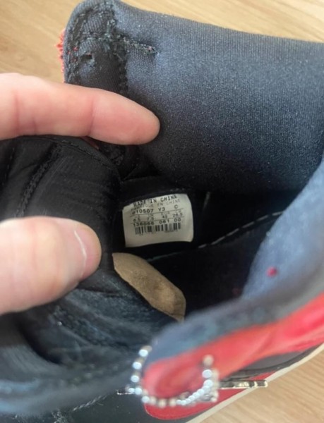 Jordan 1 Retro Bred Taille 42 (2001)