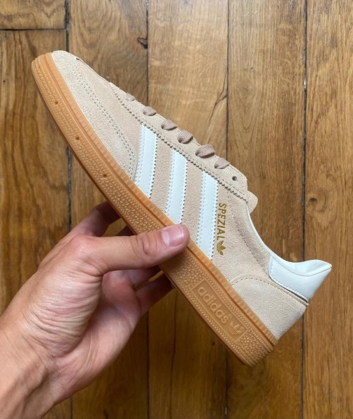 Adidas handball spezial J magic beige off white gum