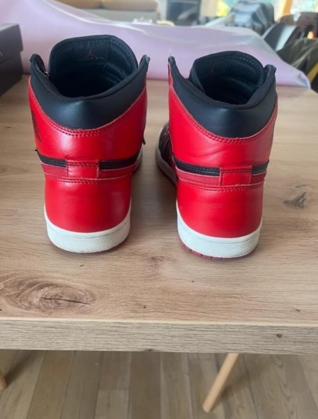 Jordan 1 Retro Bred Taille 42 (2001)