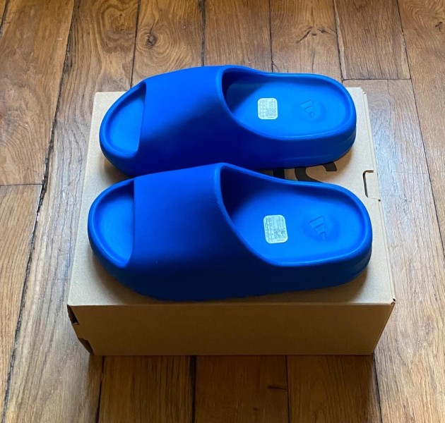 Adidas yeezy slide azure blue