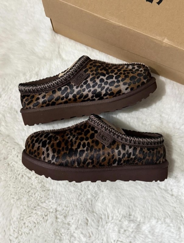 UGG Tasman Caspian Slipper 'Burnt Cedar Cheetah' 36