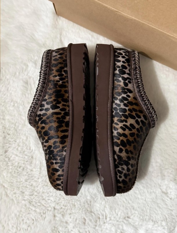 UGG Tasman Caspian Slipper 'Burnt Cedar Cheetah' 36 2