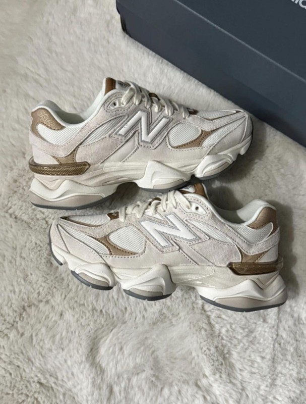 New Balance 9060 Gold Coloured/Beige 36