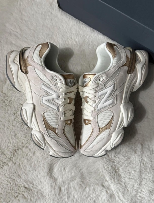 New Balance 9060 Gold Coloured/Beige 36 2