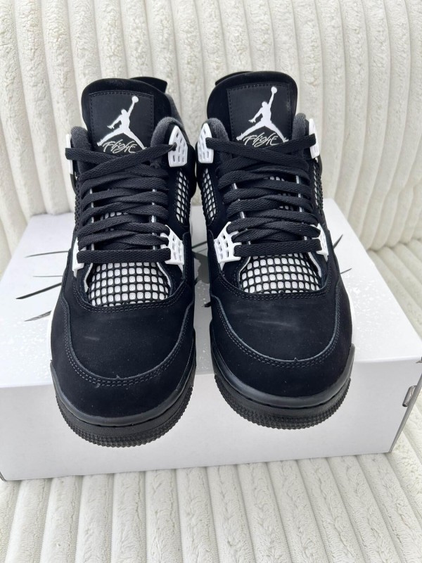 jordan 4 White thunder 2