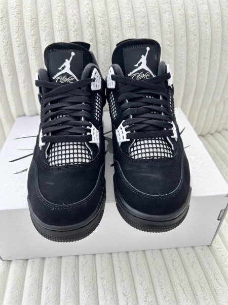 jordan 4 White thunder