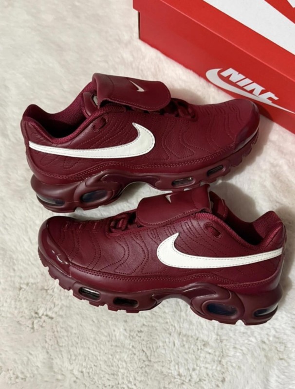 Nike Air Max Plus Tiempo 'Team Red' 41