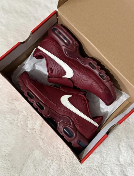 Nike Air Max Plus Tiempo 'Team Red' 41