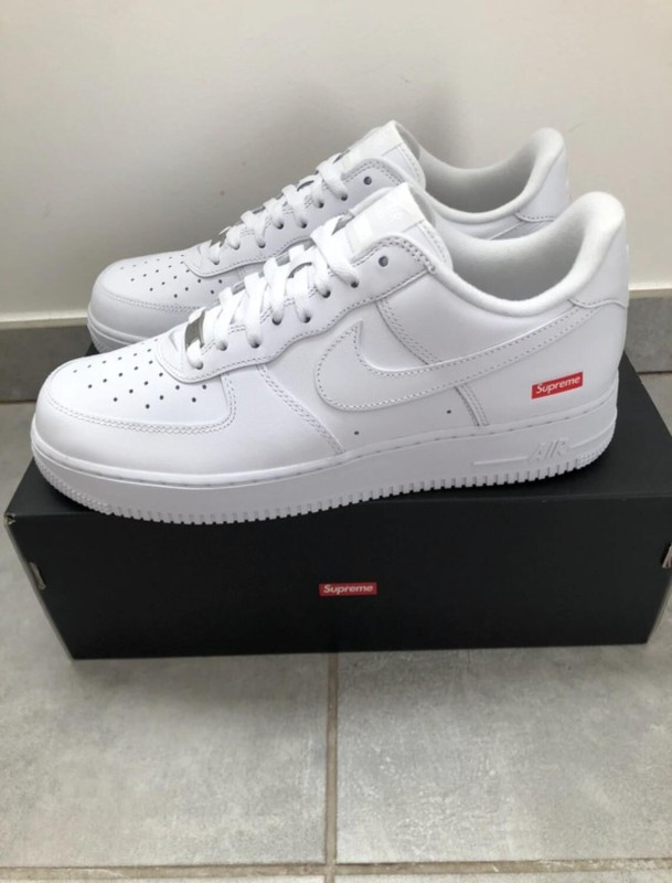 Nike Air Force 1 Supreme 2
