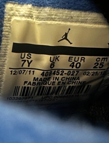 Nike Air Jordan 4 Cavs