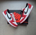 Jordan 1 Low OG "Chicago"