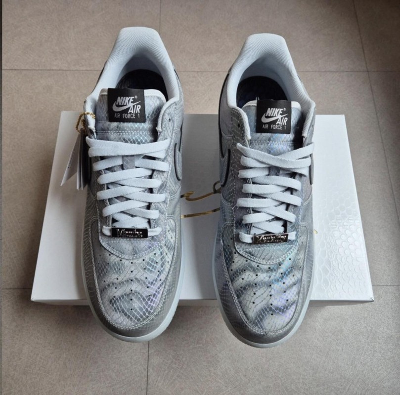Air Force 1 Kobe "Lenticular" 2