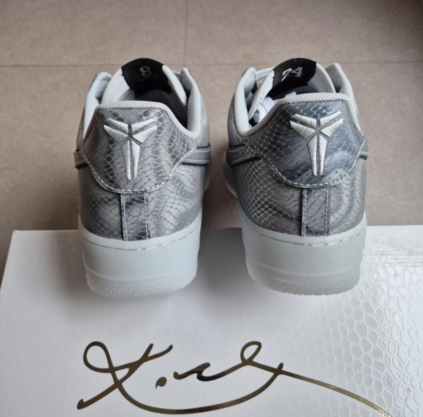 Air Force 1 Kobe "Lenticular"