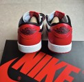 Jordan 1 Low OG "Chicago"