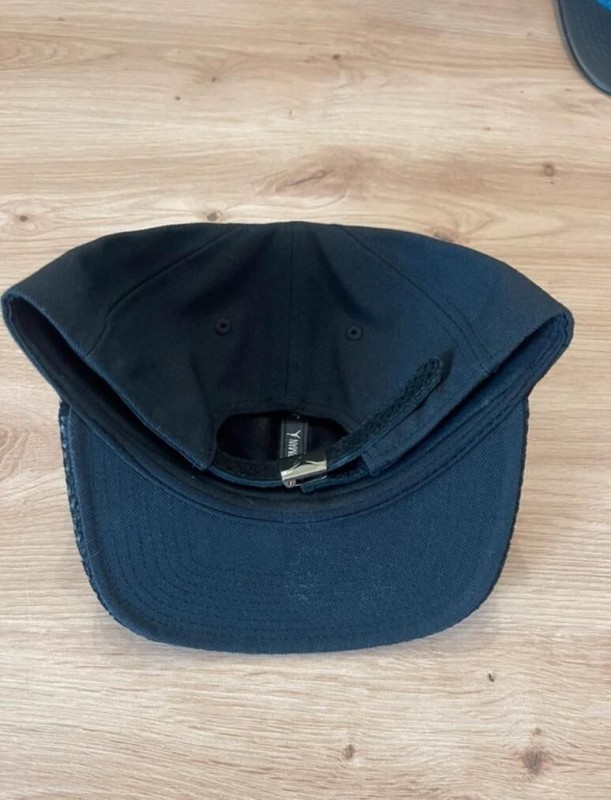 Jordan 1 Retro Black Pinnacle Taille 42 plus casquette 2