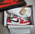 Jordan 1 Low OG "Chicago"