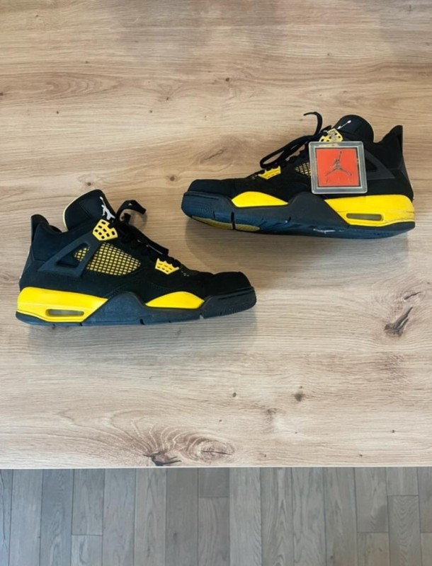 Jordan 4 IV Thunder (2012) Taille 42,5