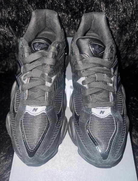 New Balance 9060 Black
