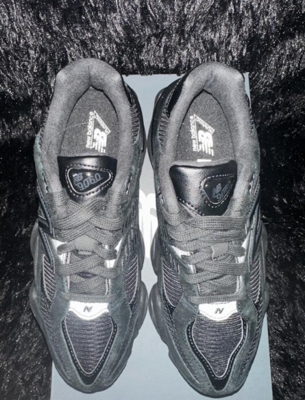 New Balance 9060 Black