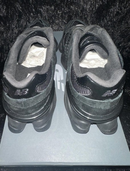 New Balance 9060 Black
