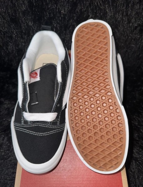 Vans Knu Skool Black White