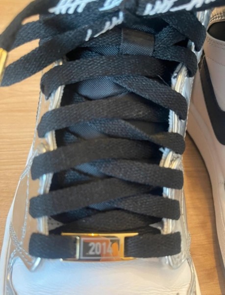 Jordan 1 Retro Pass The Torch taille 42
